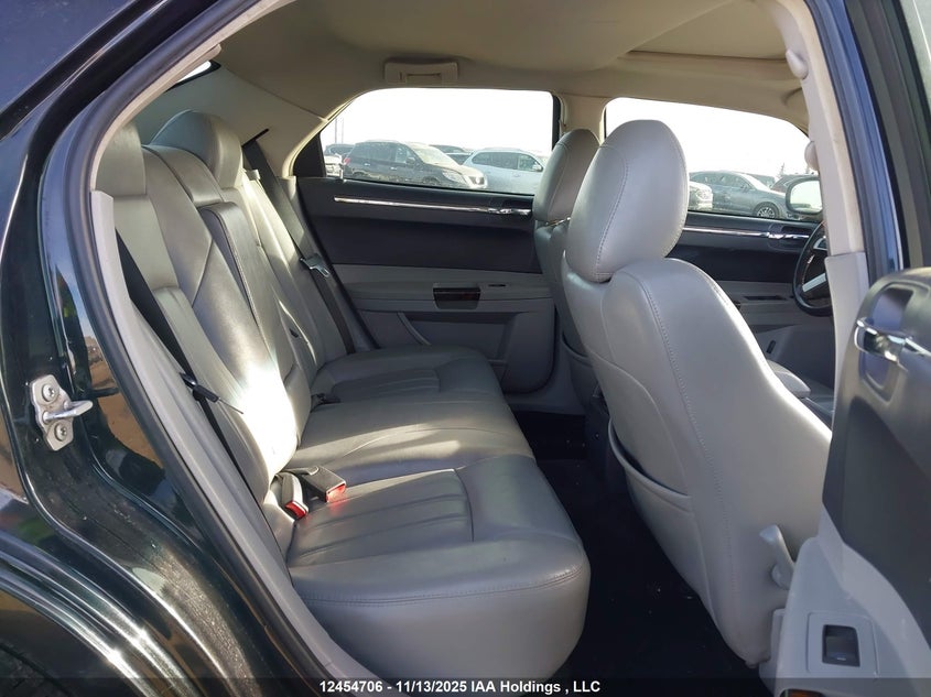 2007 Chrysler 300C VIN: 2C3KA63HX7H725853 Lot: 12454706