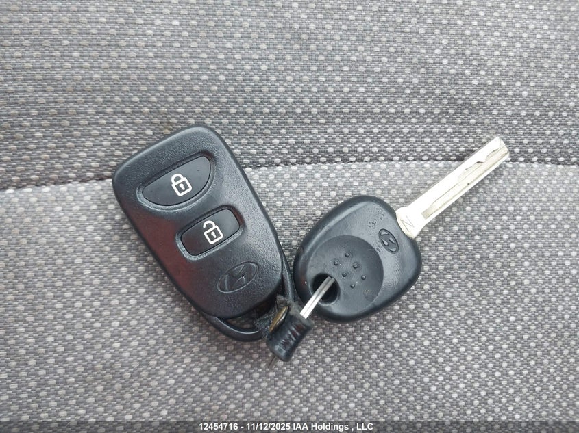 2013 Hyundai Accent Gls/Gs VIN: KMHCT4AE5DU554408 Lot: 12454716