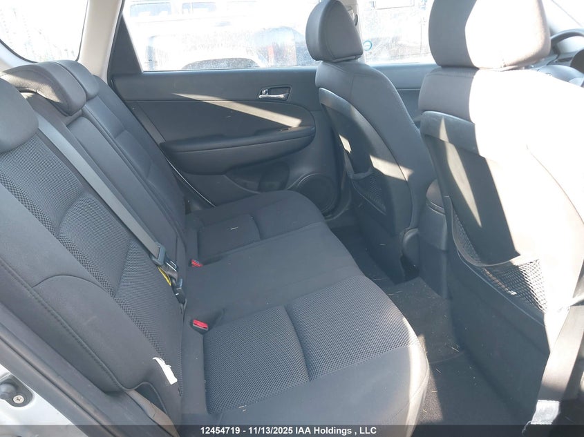 KMHDC8AEXBU103824 2011 HYUNDAI ELANTRA photo no. 8