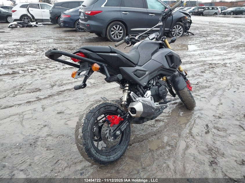 MLHJC7520J5000256 2018 HONDA GROM photo no. 4