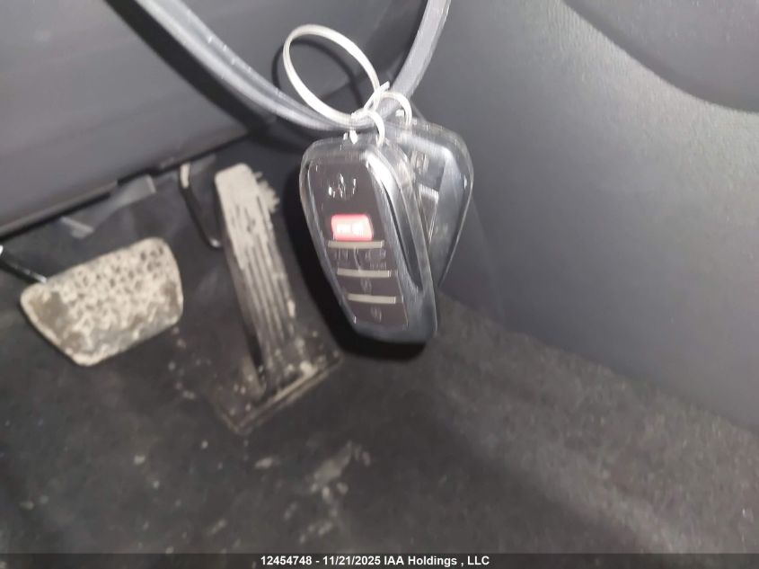 2025 Toyota Rav4 Plug-In Hybrid Xse VIN: JTMGB3FV8SD244536 Lot: 12454748