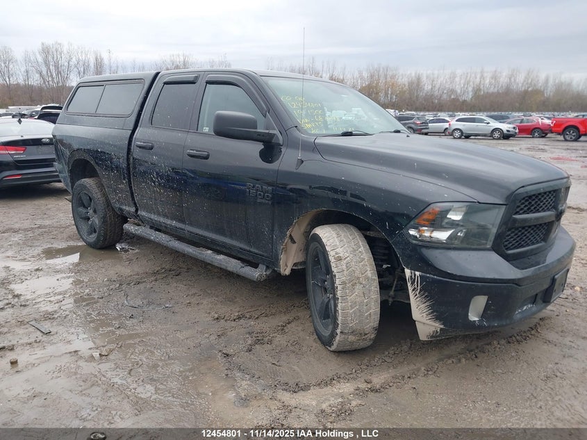 1C6RR7GG2KS687098 2019 RAM 1500 photo no. 3
