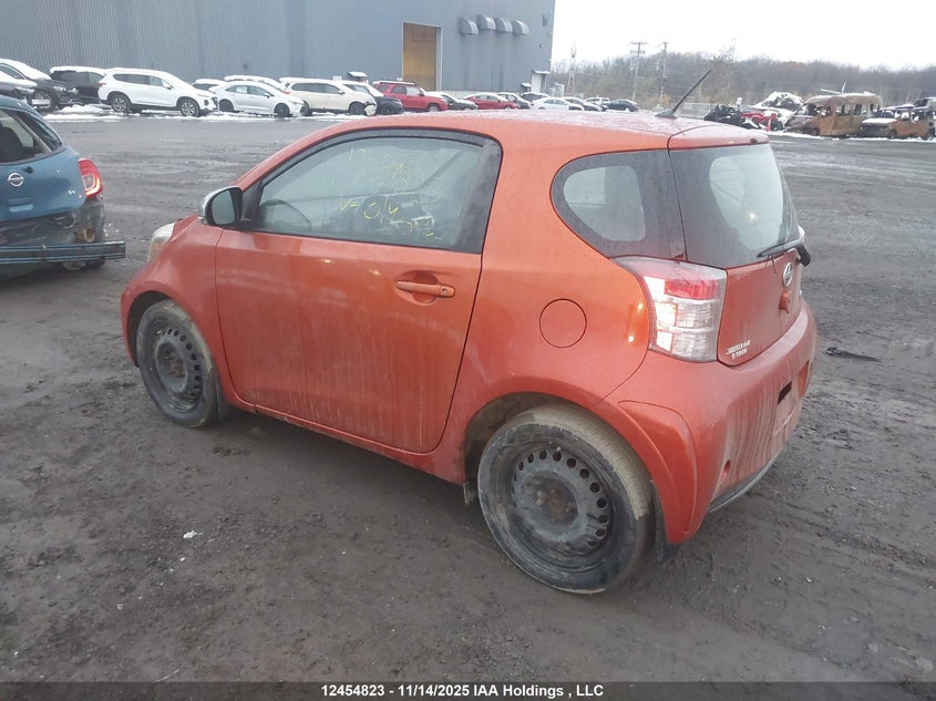 JTNJJXB01CJ014085 2012 TOYOTA IQ photo no. 3