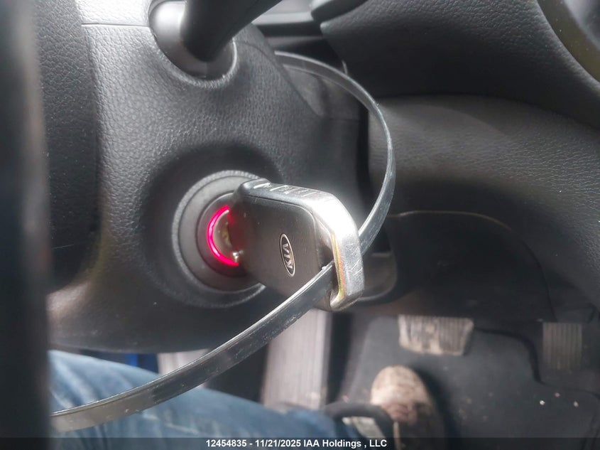 KNDJ33AU8L7113611 2020 KIA SOUL photo no. 11