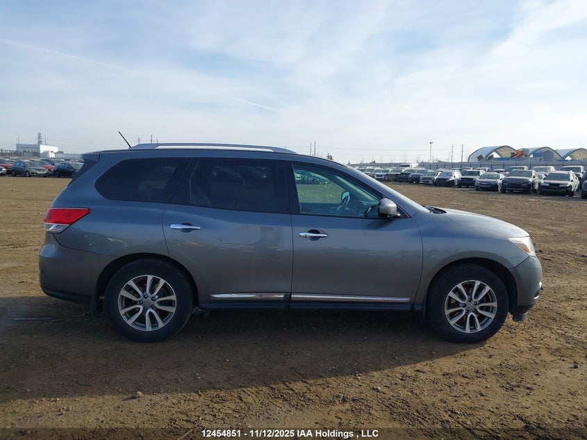 2015 Nissan Pathfinder Platinum/S/Sl/Sv VIN: 5N1AR2MM0FC698907 Lot: 12454851