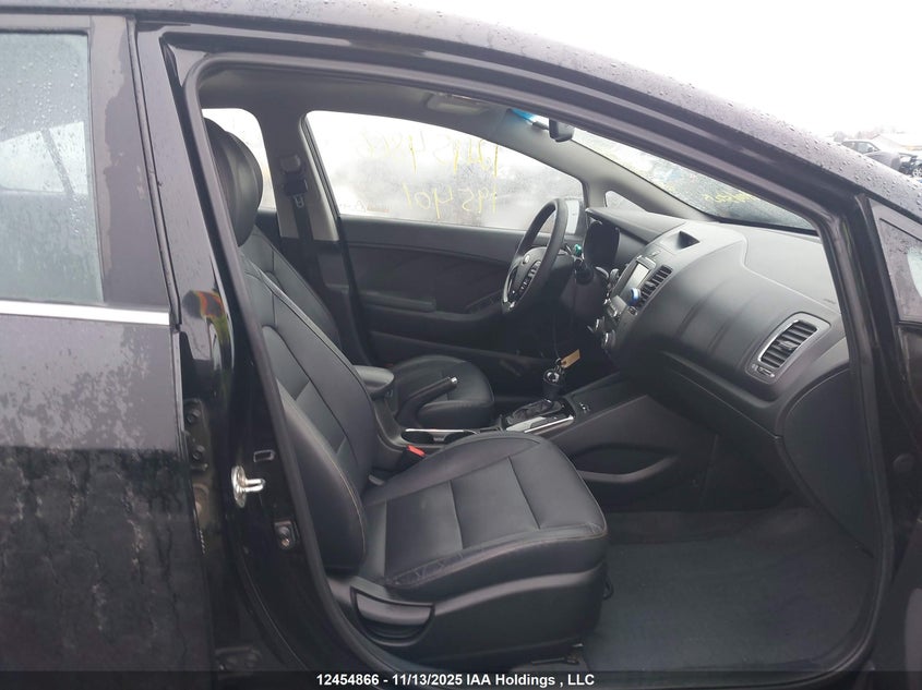 3KPFL4A86JE195401 2018 KIA FORTE photo no. 5