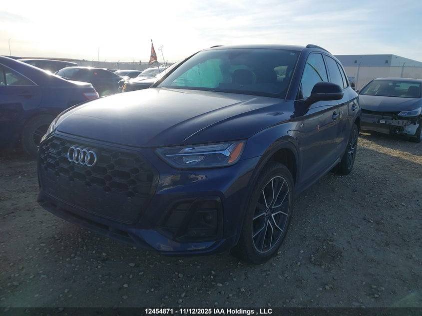 WA1EAAFY3P2109342 2023 AUDI Q5 photo no. 2