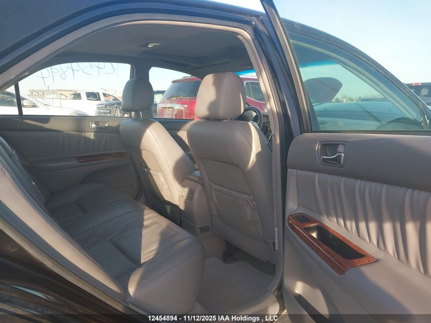 2004 Toyota Camry Le V6/Xle V6 VIN: 4T1BF30K34U071326 Lot: 12454894