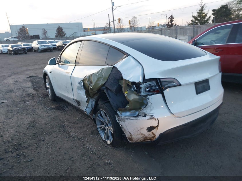 7SAYGAEE7PF745626 2023 TESLA MODEL Y photo no. 13