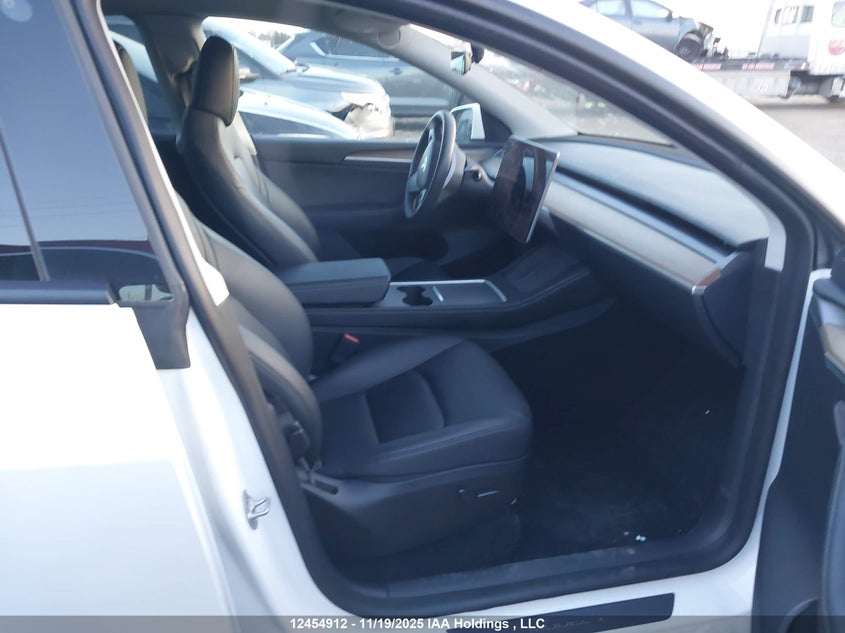 7SAYGAEE7PF745626 2023 TESLA MODEL Y photo no. 5