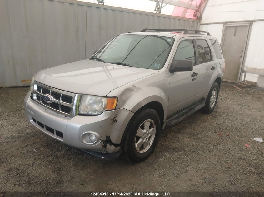 1FMCU9DG0CKB59425 2012 FORD ESCAPE photo no. 2