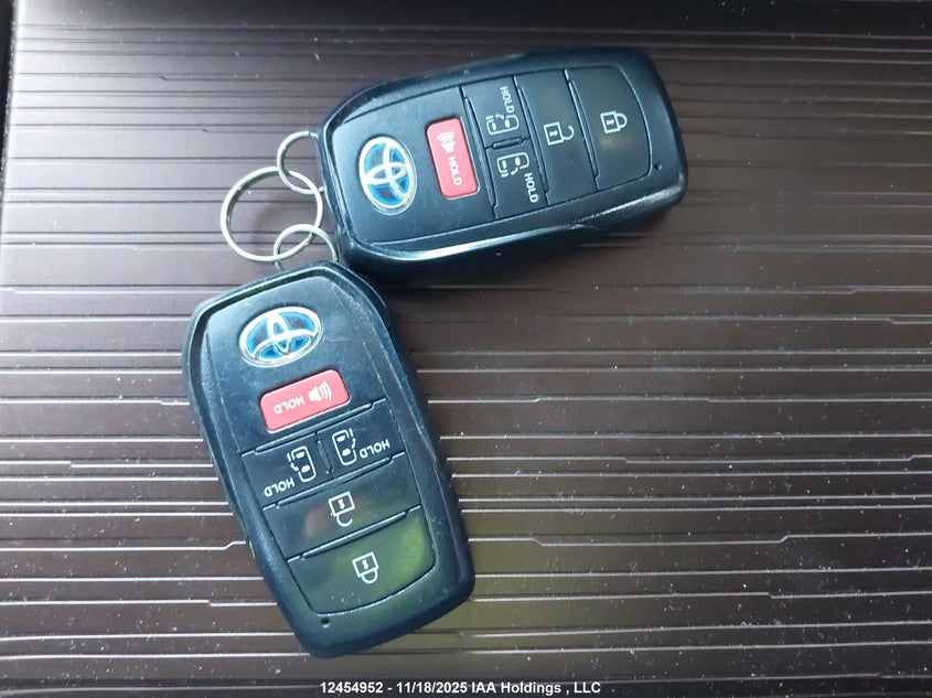 2022 Toyota Sienna Le 8-Passenger VIN: 5TDGRKEC4NS131925 Lot: 12454952