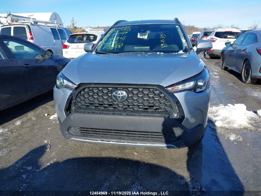 2022 Toyota Corolla Cross Le VIN: 7MUBAABG9NV002846 Lot: 12454969