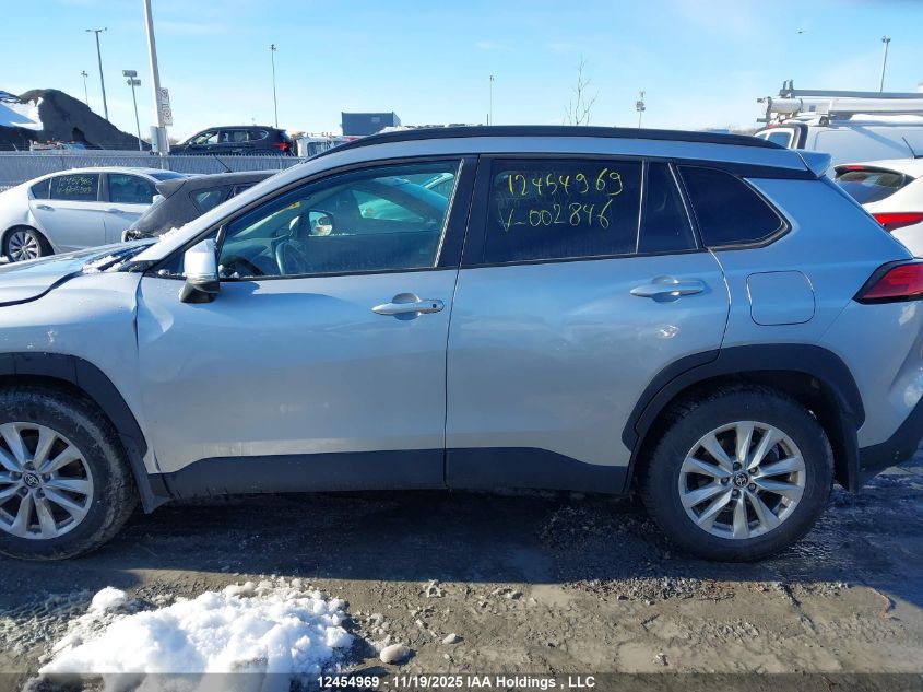 2022 Toyota Corolla Cross Le VIN: 7MUBAABG9NV002846 Lot: 12454969