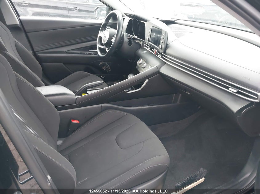 KMHLM4AG4NU354006 2022 HYUNDAI ELANTRA photo no. 5