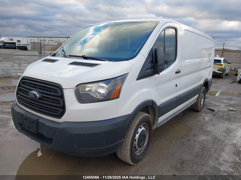 1FTYR1ZM5JKB48459 2018 FORD TRANSIT photo no. 2