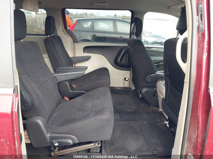2A4RR5DG2BR603875 2011 CHRYSLER TOWN & COUNTRY photo no. 8