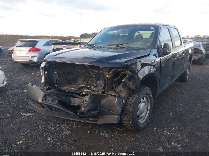 1FTFW1E58JKF65086 2018 FORD F-150 photo no. 2