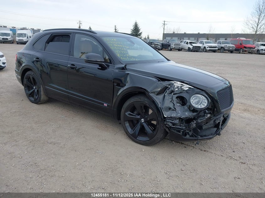 SJAAC2ZV2HC014211 BENTLEY BENTAYGA Photo 1