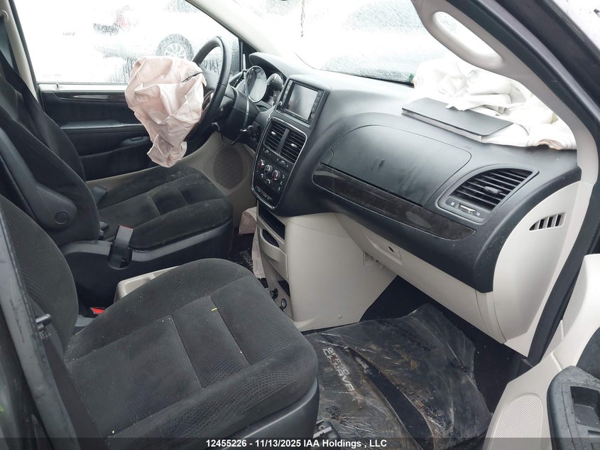 2C4RDGBG3GR393877 2016 DODGE CARAVAN photo no. 5