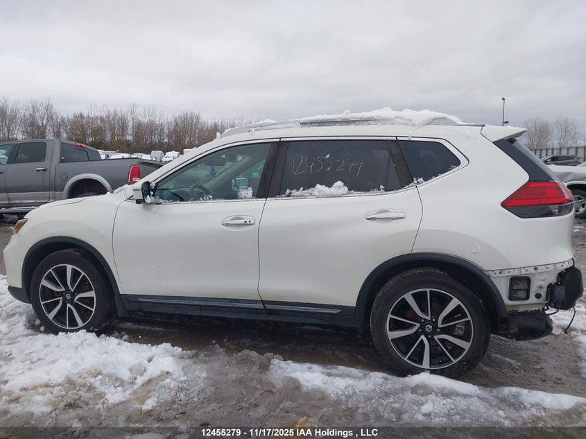 5N1AT2MV8HC740088 2017 NISSAN ROGUE photo no. 14