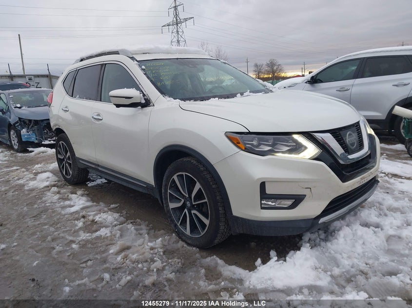 5N1AT2MV8HC740088 2017 NISSAN ROGUE photo no. 13