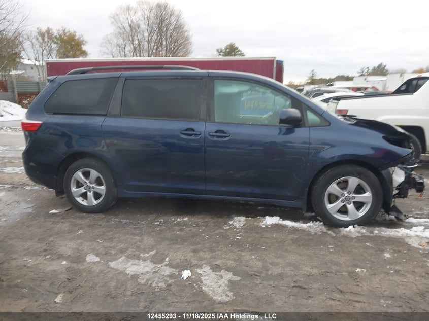 5TDKZ3DC2KS992632 2019 TOYOTA SIENNA photo no. 14