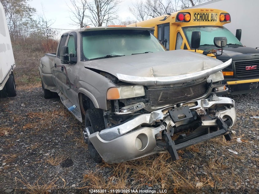 1GTJK33143F232123 2003 GMC  photo no. 17