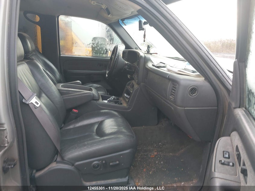 1GTJK33143F232123 2003 GMC  photo no. 5