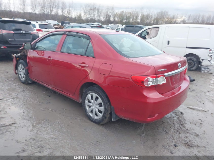 2T1BU4EE2DC050063 2013 TOYOTA COROLLA photo no. 3