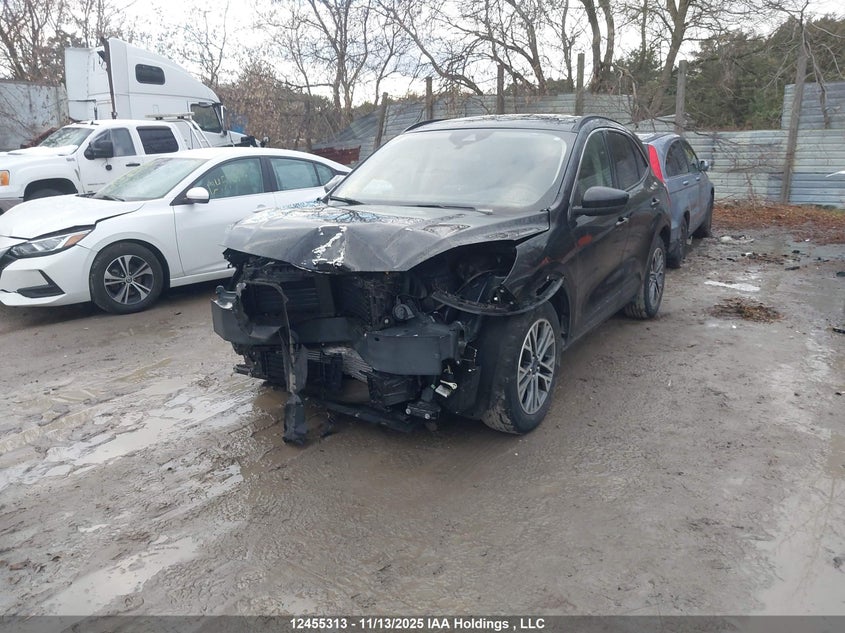 1FMCU9H69LUA87033 2020 FORD ESCAPE photo no. 2
