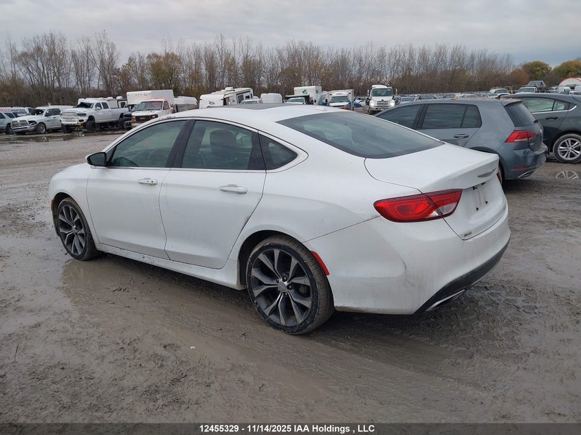 1C3CCCCG5GN187204 2016 CHRYSLER 200 photo no. 3