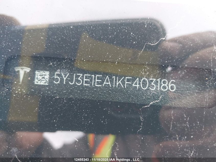 2019 Tesla Model 3 Long Range/Mid Range/Standard Range/Standard Range Plus VIN: 5YJ3E1EA1KF403186 Lot: 12455343