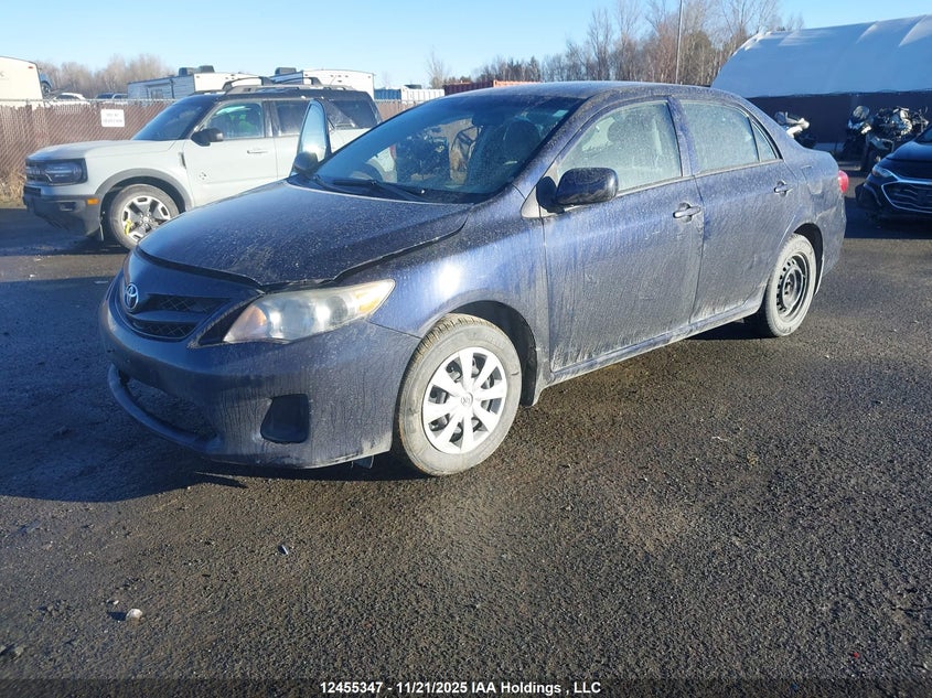 2T1BU4EE8DC046552 2013 TOYOTA COROLLA photo no. 2