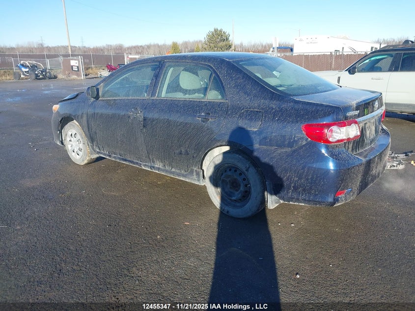 2T1BU4EE8DC046552 2013 TOYOTA COROLLA photo no. 3