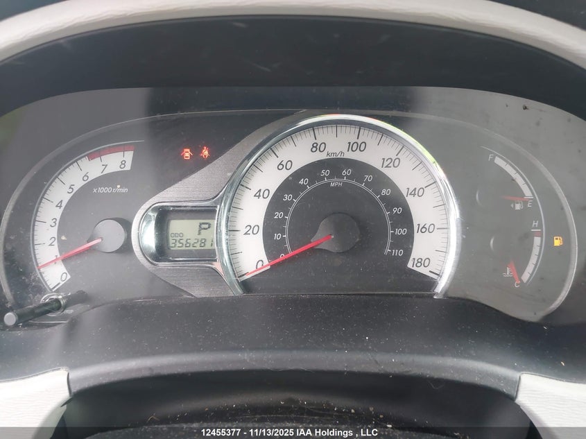 5TDXK3DC1BS054132 2011 TOYOTA SIENNA photo no. 7