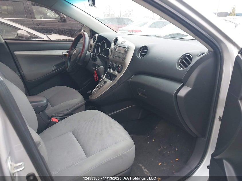 2T1LE4EE7AC011997 2010 TOYOTA MATRIX photo no. 5