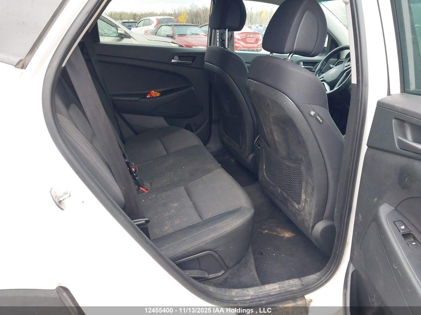 KM8J3CA42HU361356 2017 HYUNDAI TUCSON photo no. 8