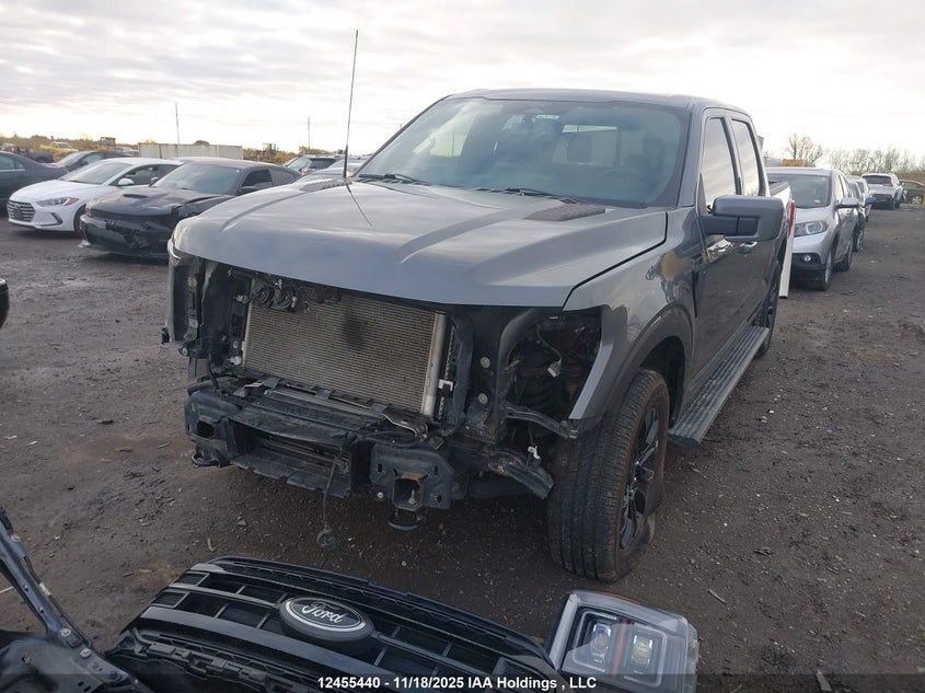 1FTFW1E88NFB73122 2022 FORD F-150 photo no. 2