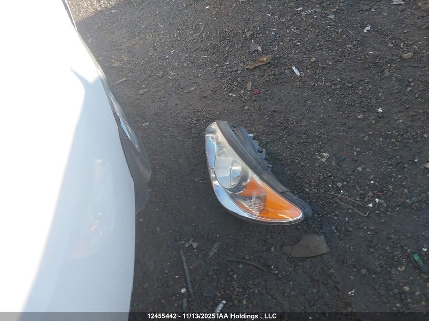 KMHDU4BD5AU840309 2010 HYUNDAI ELANTRA photo no. 12