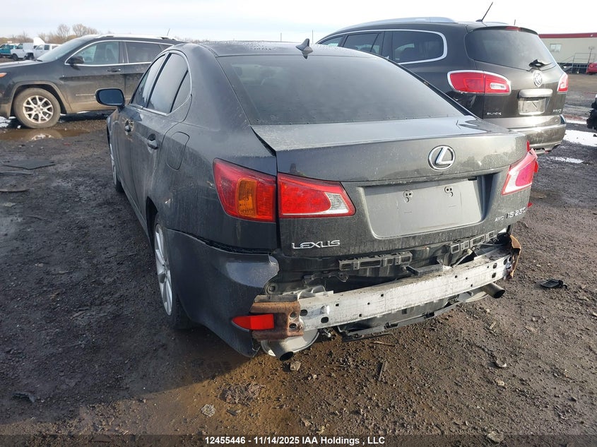 JTHCF5C20A5038451 2010 LEXUS IS photo no. 3