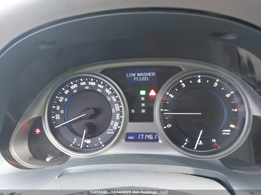 JTHCF5C20A5038451 2010 LEXUS IS photo no. 7