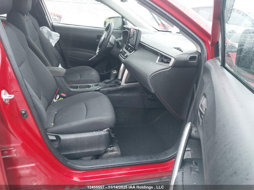 7MUCAAAG6PV049440 2023 TOYOTA COROLLA CROSS photo no. 5