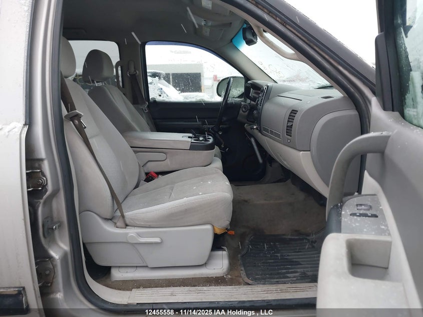 2GTEK13M771527553 2007 GMC SIERRA photo no. 5