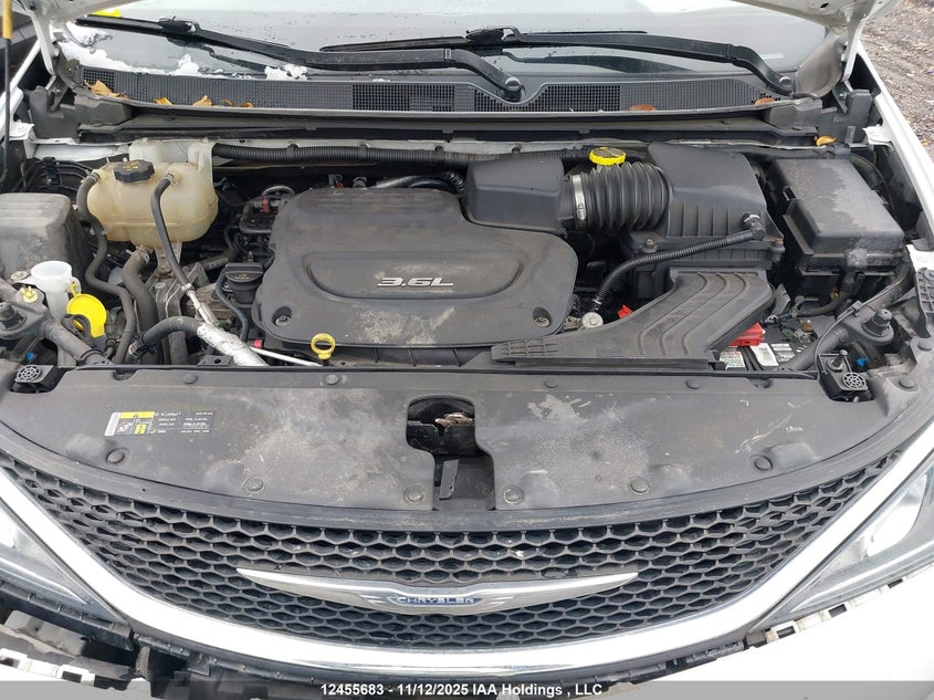 2C4RC1EG7HR781935 2017 CHRYSLER PACIFICA photo no. 10