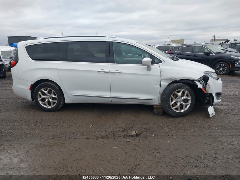 2C4RC1EG7HR781935 2017 CHRYSLER PACIFICA photo no. 12