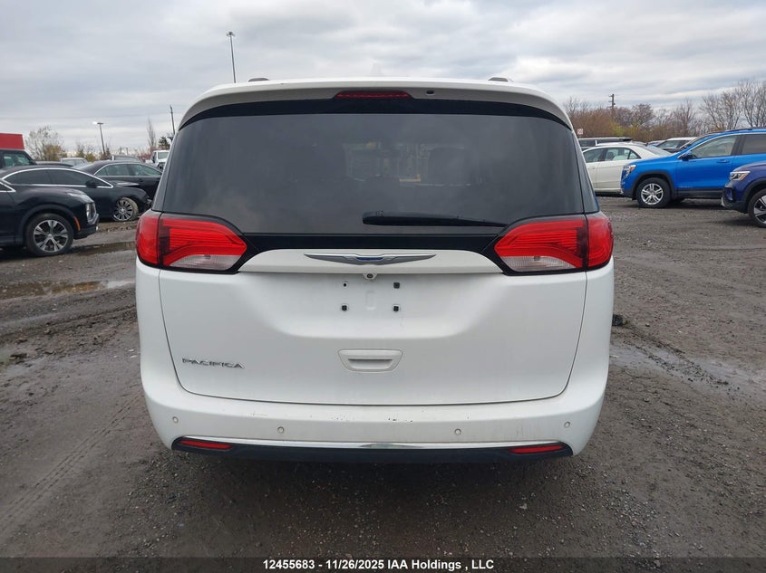 2C4RC1EG7HR781935 2017 CHRYSLER PACIFICA photo no. 15