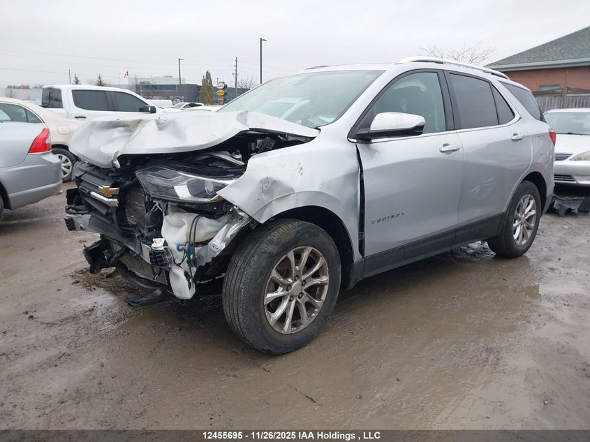 2GNAXSEV0J6299120 2018 CHEVROLET EQUINOX photo no. 2