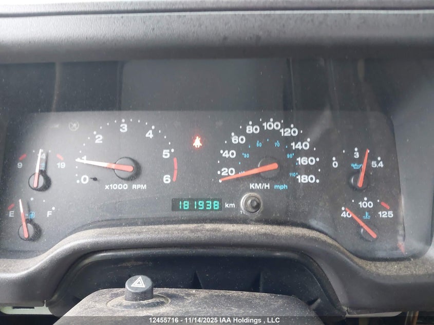 1J4FA59S82P725388 2002 JEEP  photo no. 7