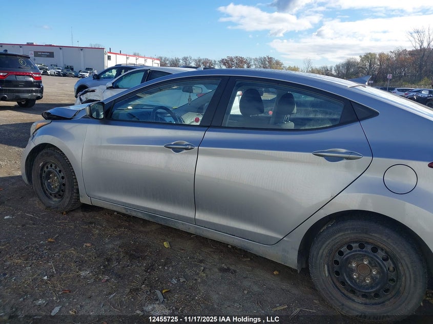 5NPDH4AE7FH561934 2015 HYUNDAI ELANTRA photo no. 15